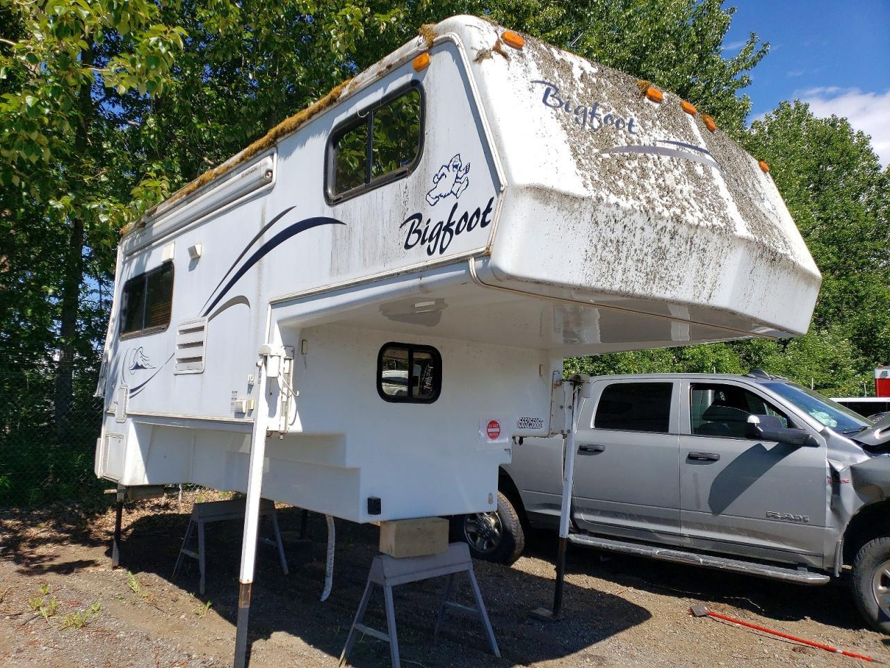 2004 Bigfoot Camper