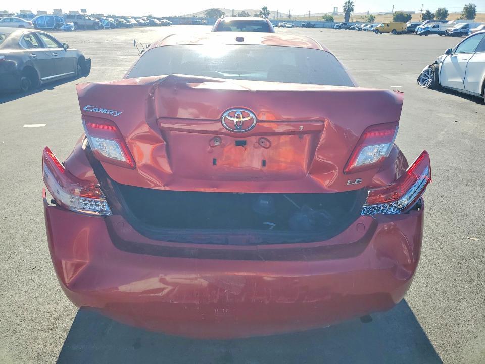 2011 Toyota Camry le