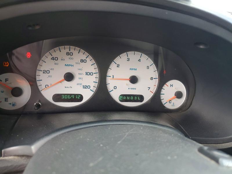 2004 Chrysler Town & Country Touring