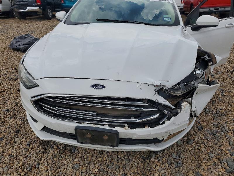 2018 Ford Fusion se Hybrid