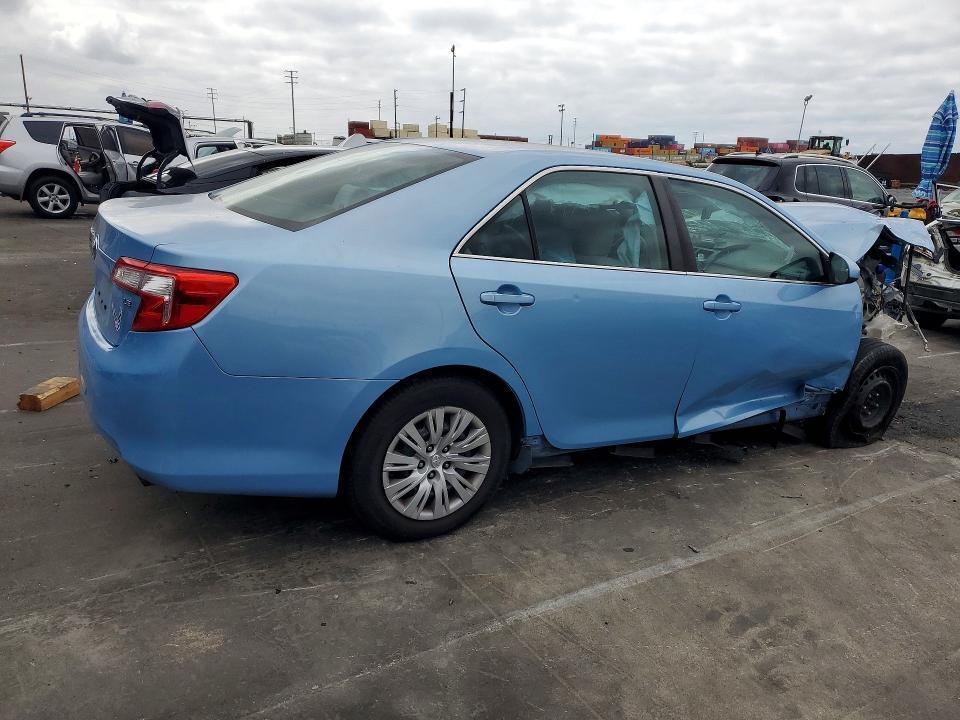 2012 Toyota Camry le