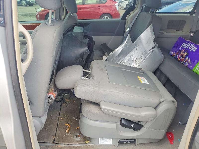 2009 Chrysler Town & Country Touring