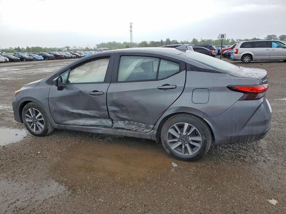 2024 Nissan Versa sv