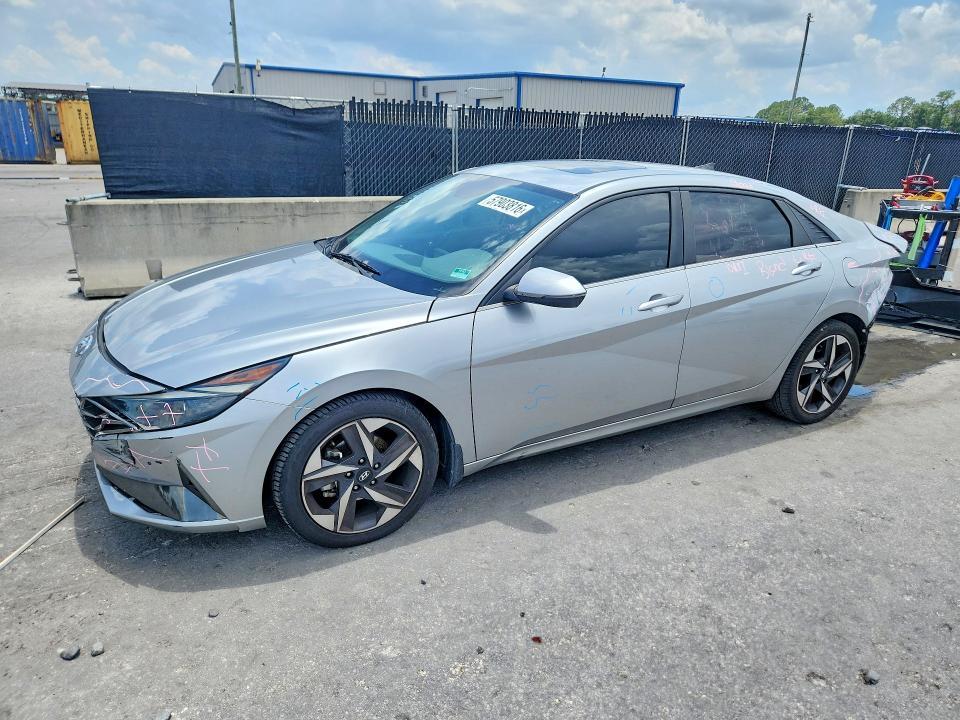 2022 Hyundai Elantra SEL