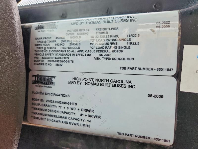 2010 Thomas SAF-T-LINER C2-School Bus