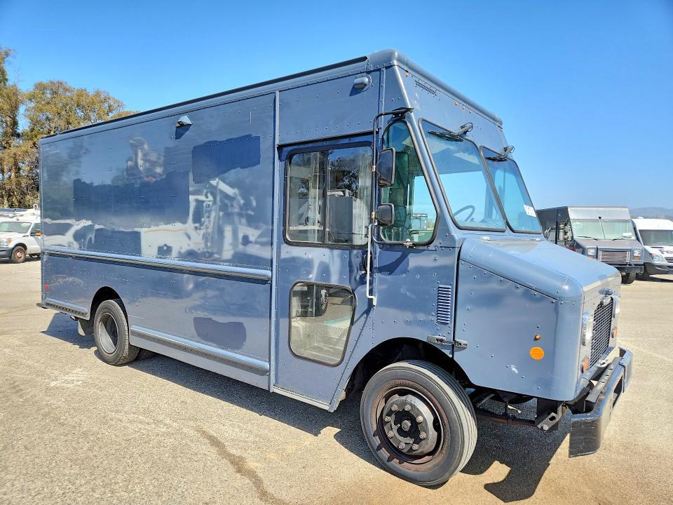 2020 Freightliner Chassis m Line Walk-in van