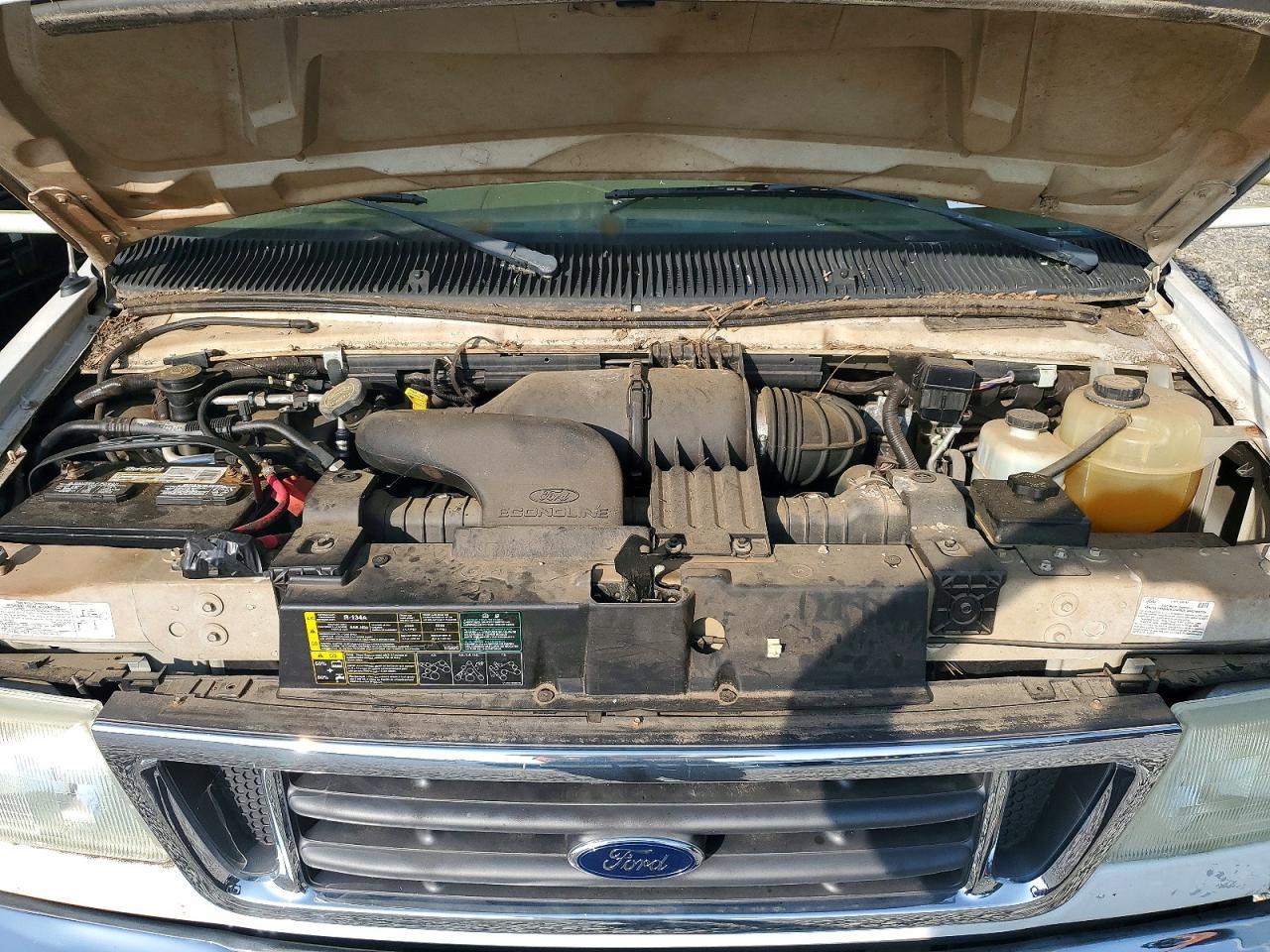 2006 Ford Econoline E450 Super Duty Cutaway Van