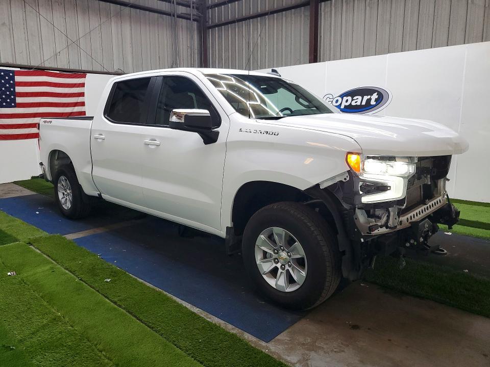 2026 Chevrolet Silverado K1500 LT
