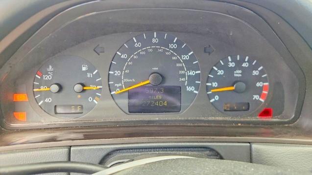 2000 Mercedes-Benz E 320