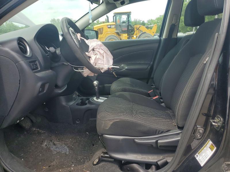 2018 Nissan Versa sv