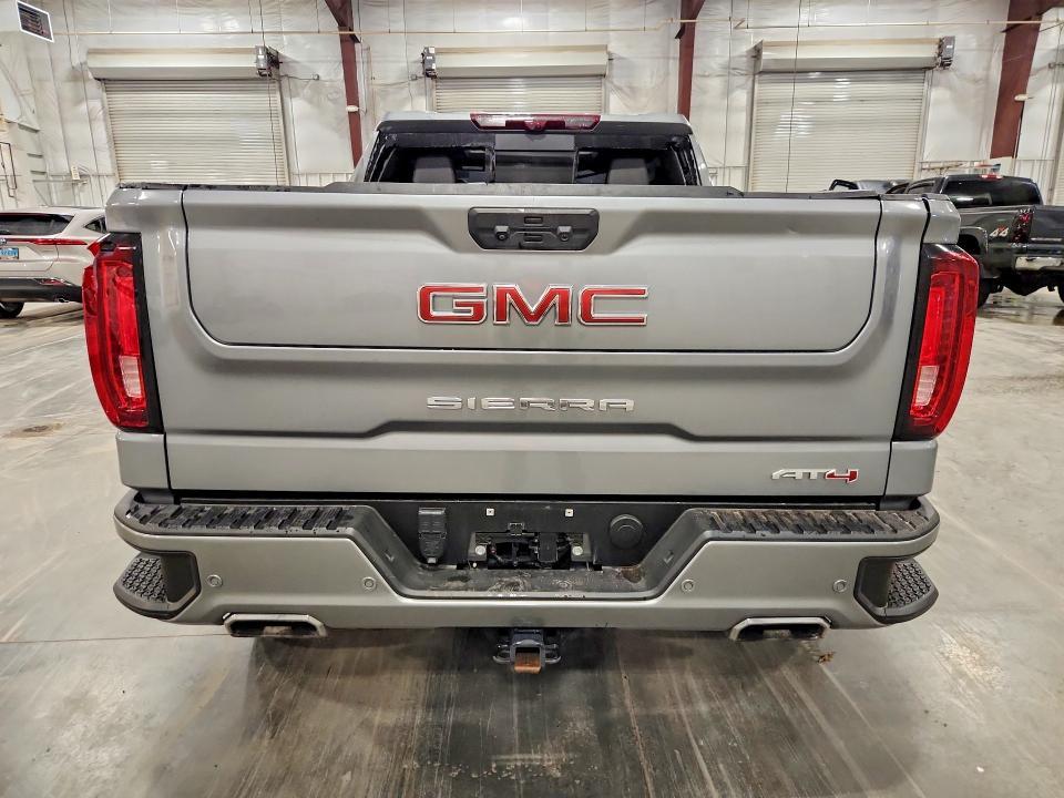 2024 GMC Sierra K1500 AT4
