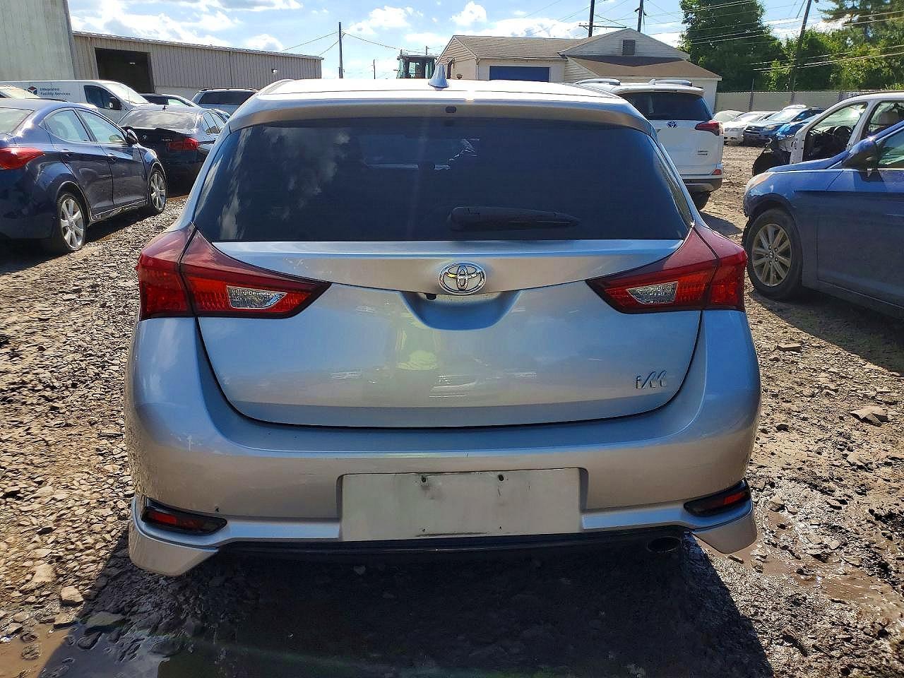 2018 Toyota Corolla im Base