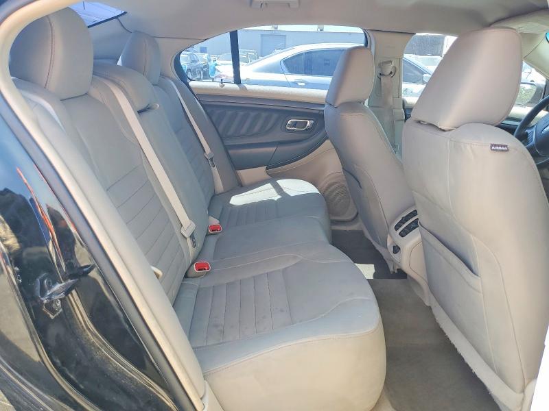2012 Ford Taurus se