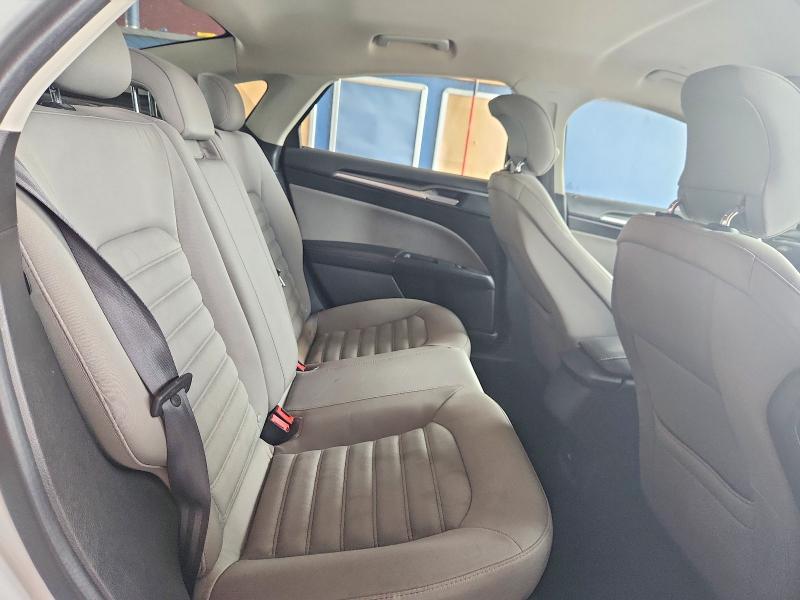 2013 Ford Fusion s