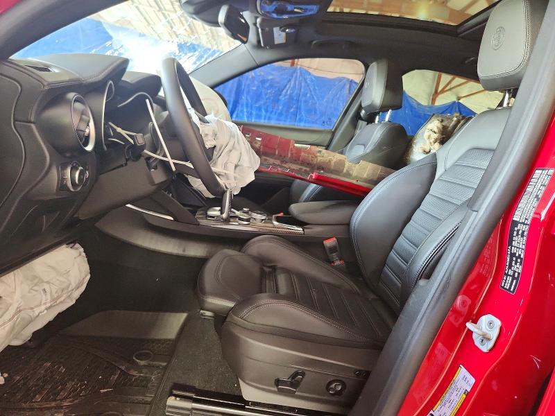 2023 Alfa Romeo Stelvio Quadrifoglio