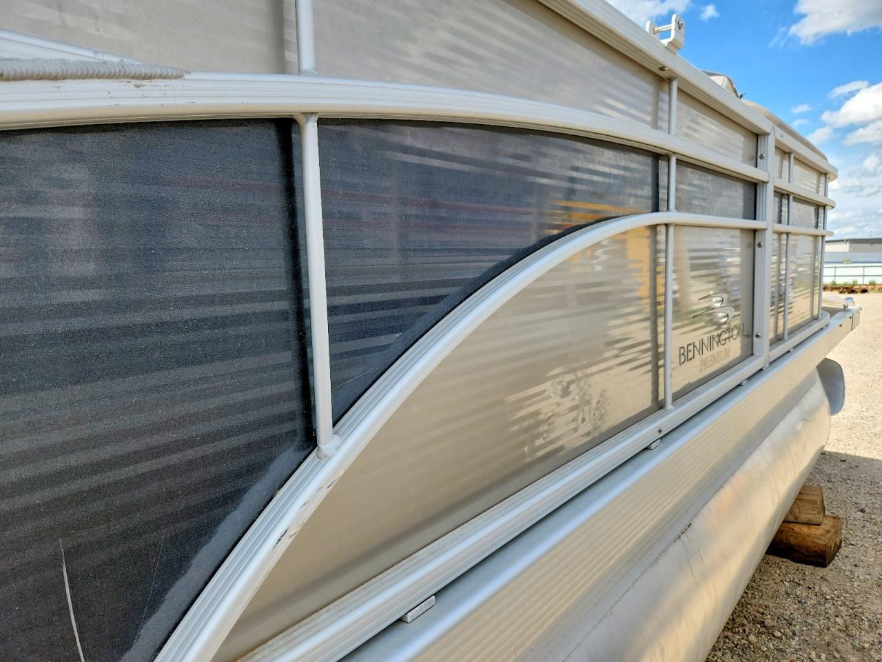 2017 Bennington Boat