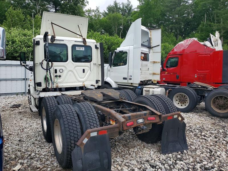 2018 Freightliner Cascadia 125 Semi Truck