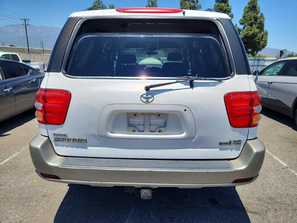 2003 Toyota Sequoia SR5