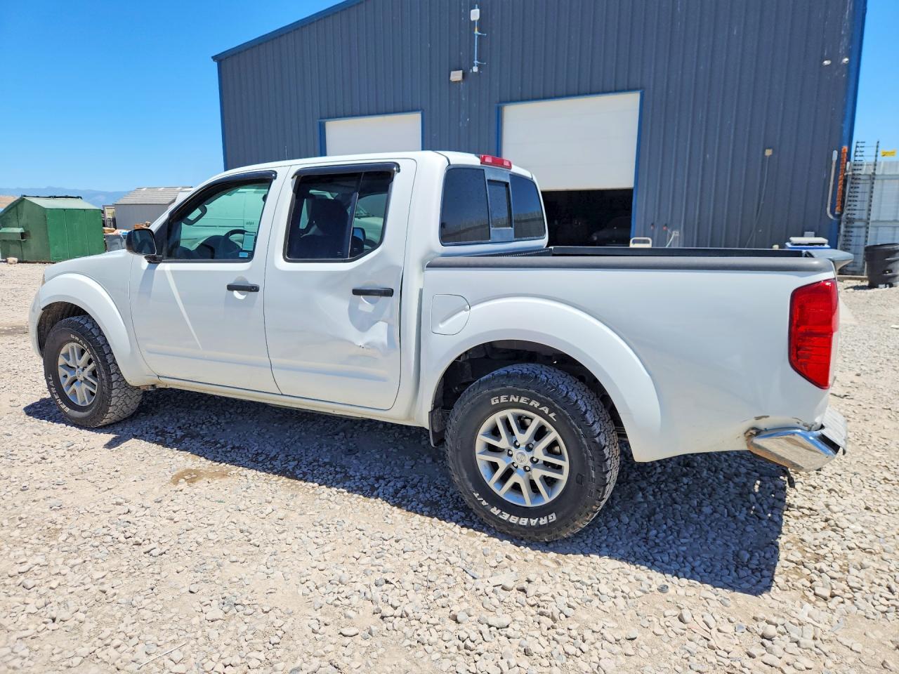 2016 Nissan Frontier SV