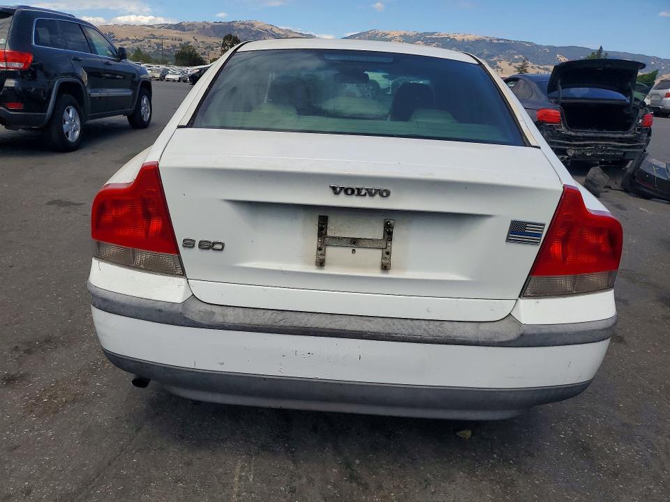 2004 Volvo S60