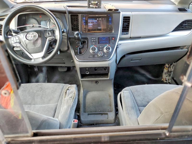 2016 Toyota Sienna l 7-passenger