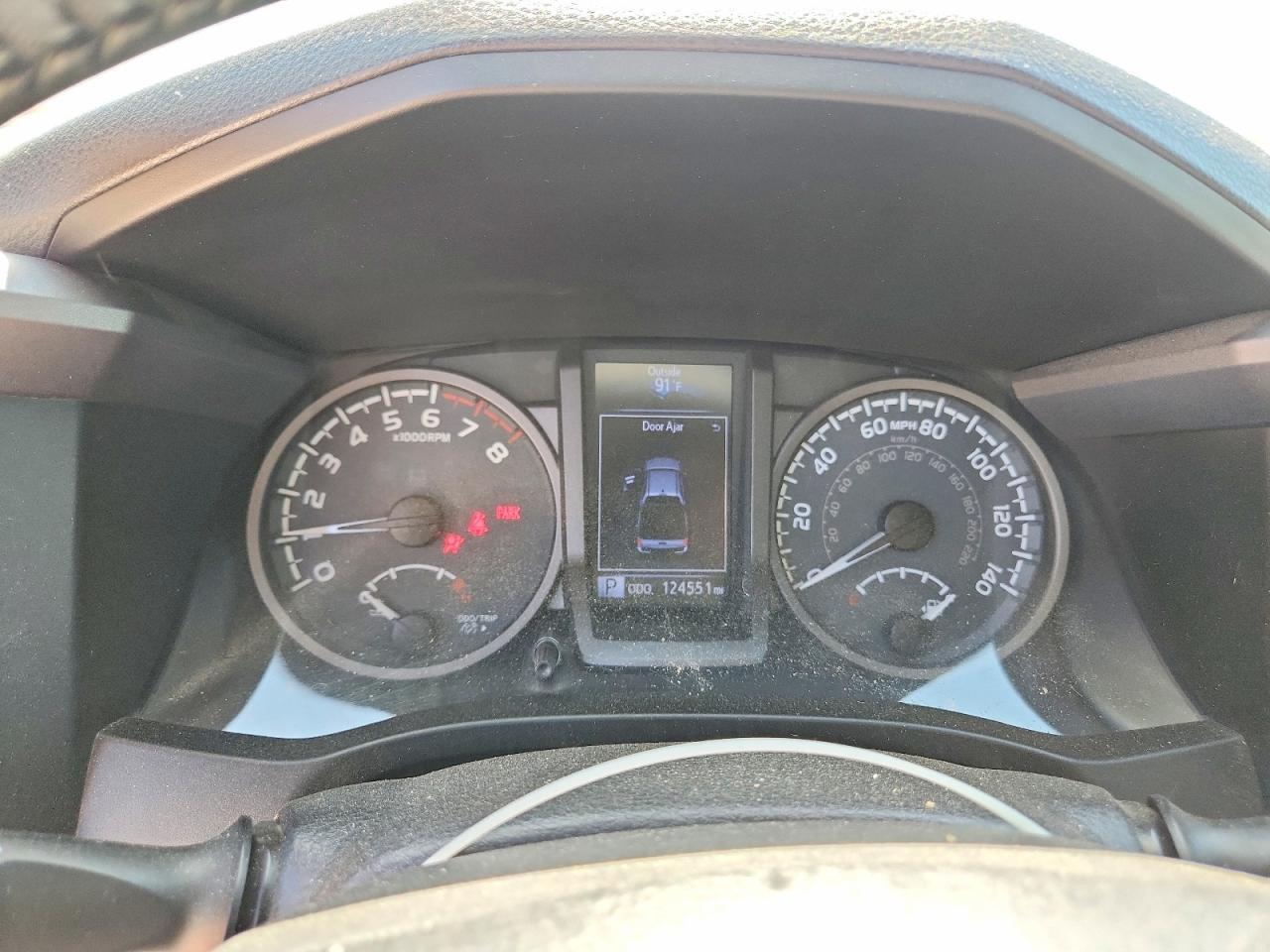 2016 Toyota Tacoma SR V6