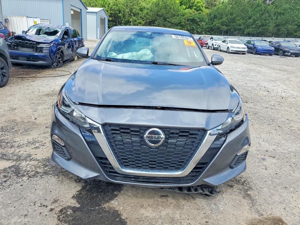 2020 Nissan Altima s