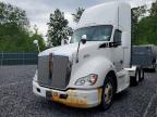 2014 Kenworth T680 Semi Truck