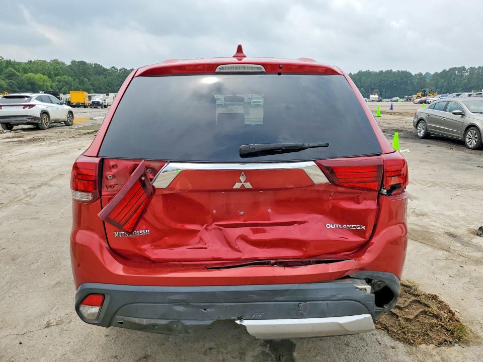 2018 Mitsubishi Outlander es