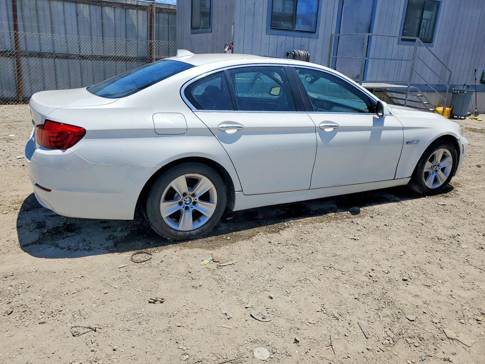 2013 BMW 528 i