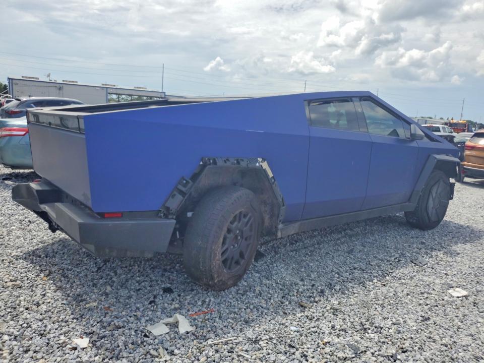 2024 Tesla Cybertruck
