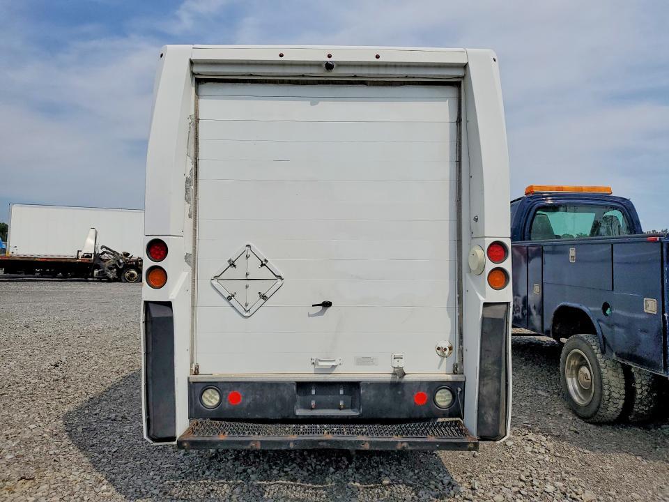 2018 Isuzu Reach Delivery Van