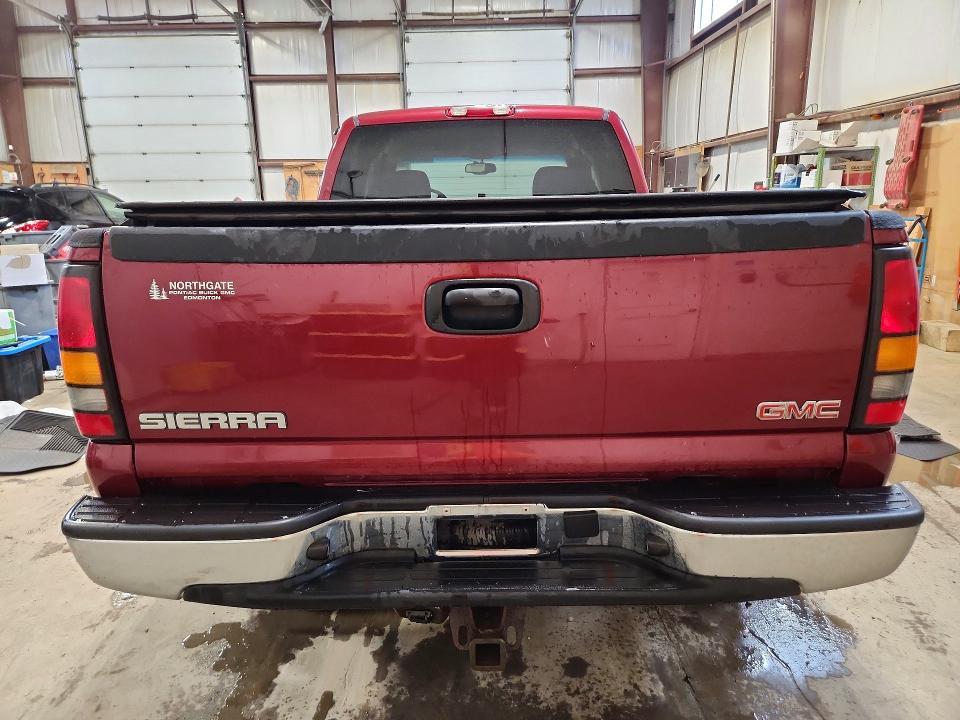 2004 GMC New Sierra K2500