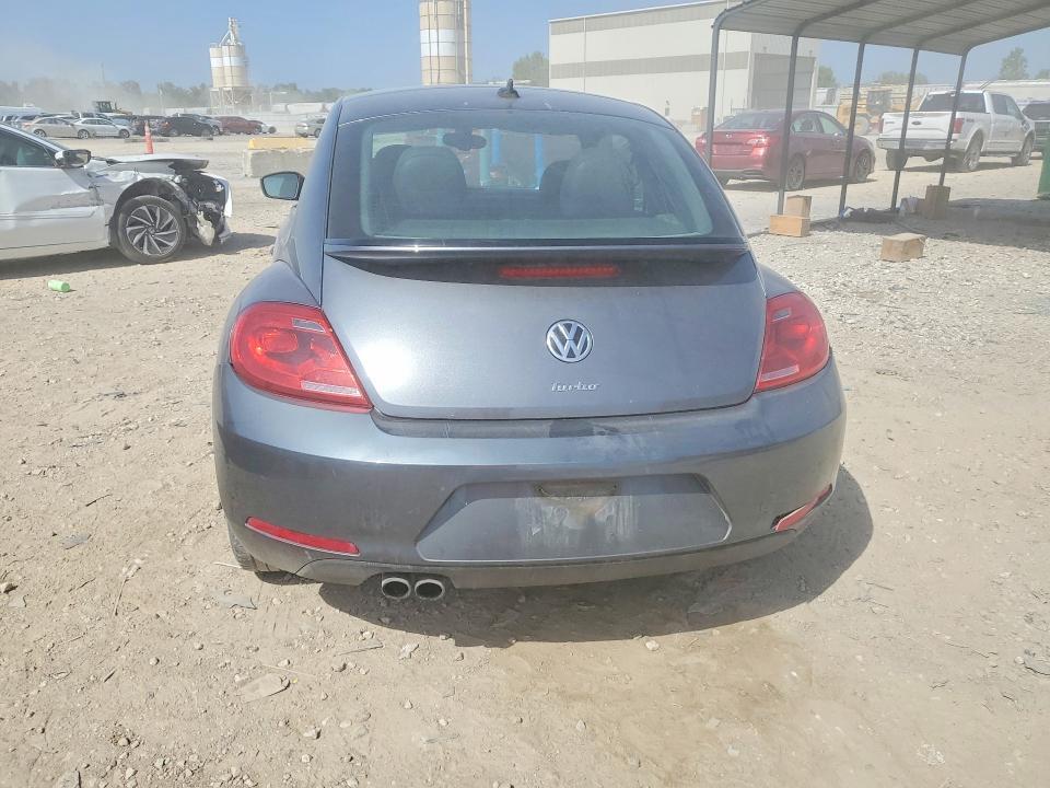 2016 Volkswagen Beetle se
