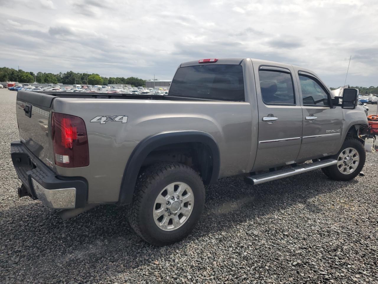 2013 GMC Sierra K3500 Denali