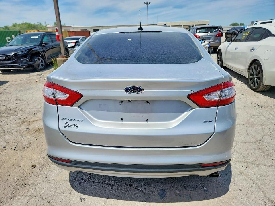 2015 Ford Fusion se