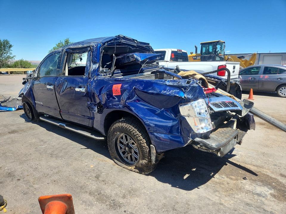 2017 Nissan Titan SL