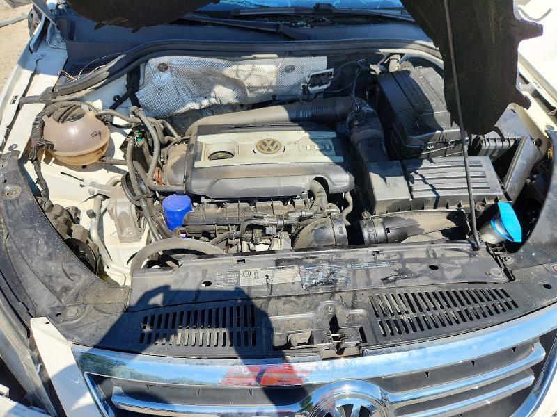2011 Volkswagen Tiguan s