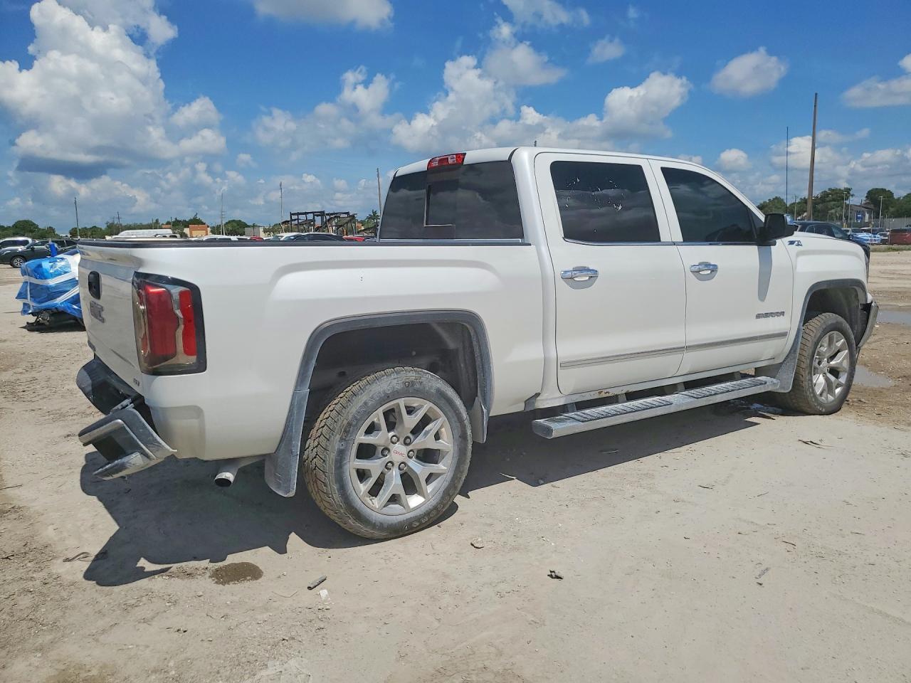 2017 GMC Sierra K1500 SLT