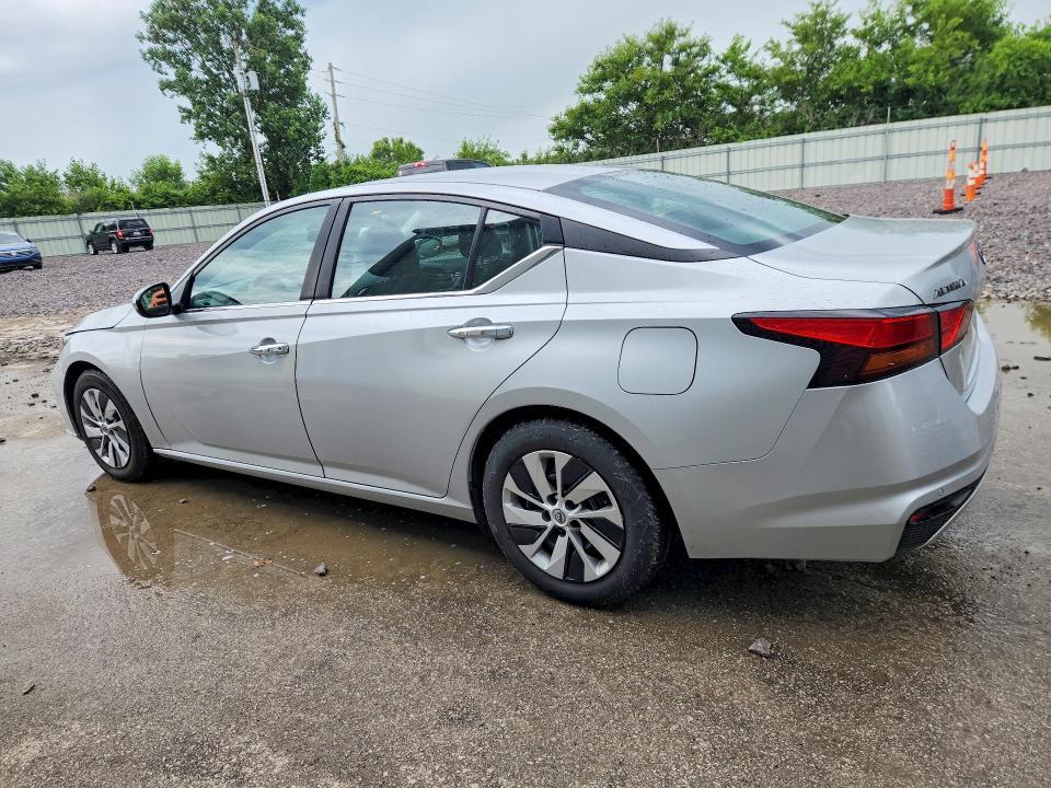 2023 Nissan Altima s