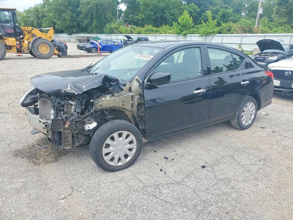 2018 Nissan Versa sv