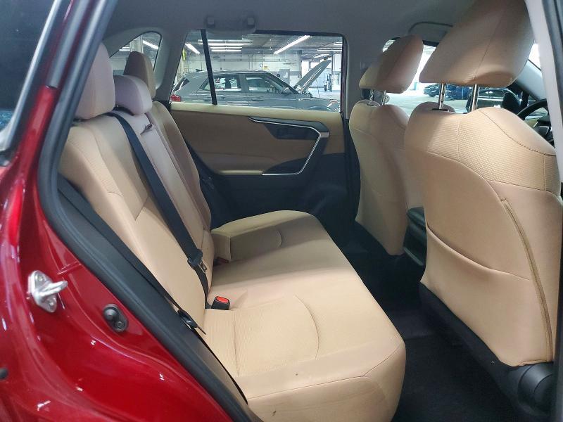 2020 Toyota Rav4 le