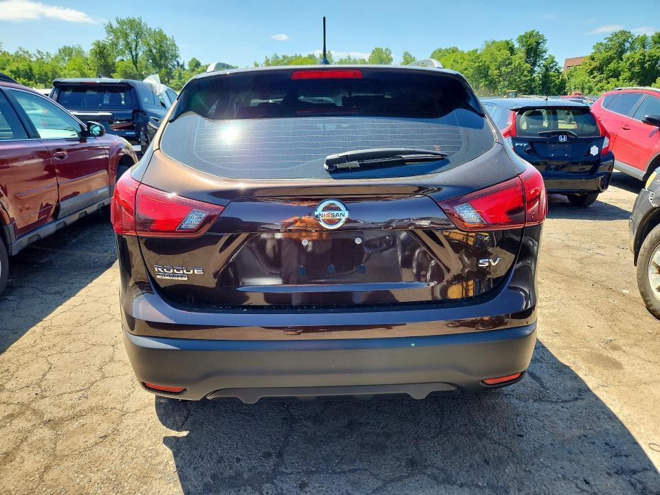 2017 Nissan Rogue Sport sv