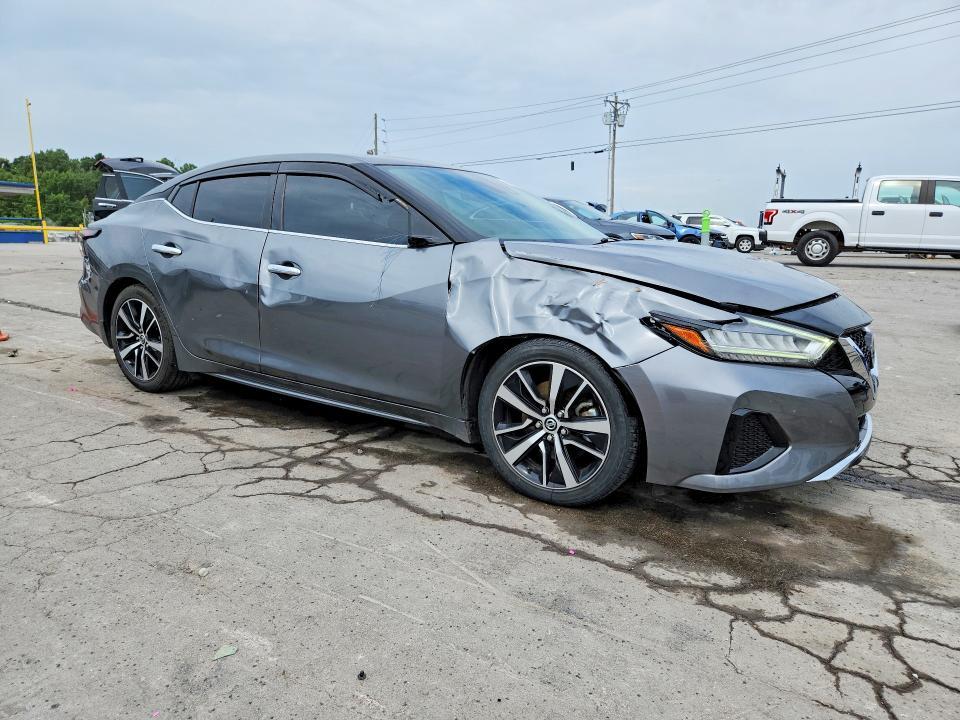 2021 Nissan Maxima sv
