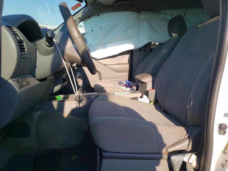 2017 Nissan Frontier SV