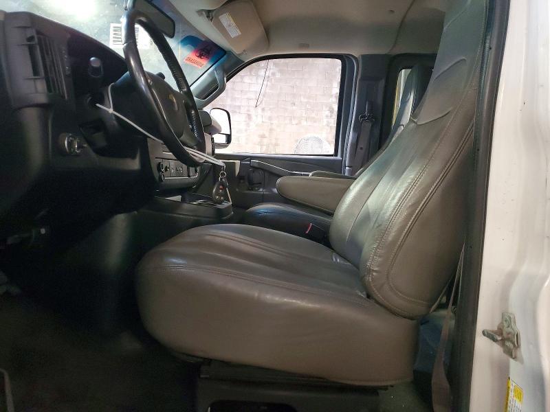 2019 Chevrolet Express G2500 LS