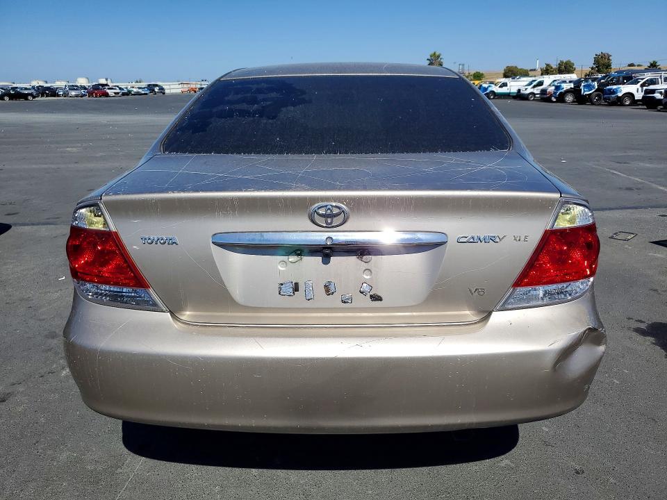 2005 Toyota Camry xle V6