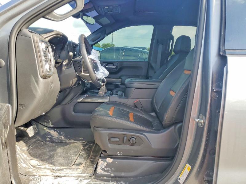 2022 GMC Sierra Limited K1500 AT4
