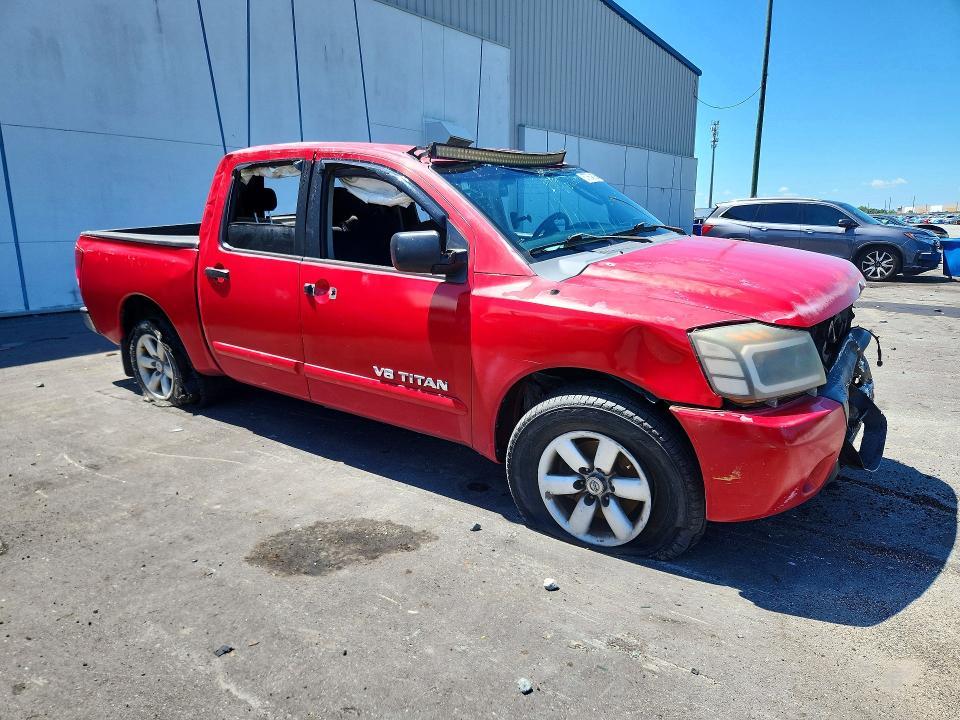 2011 Nissan Titan SV