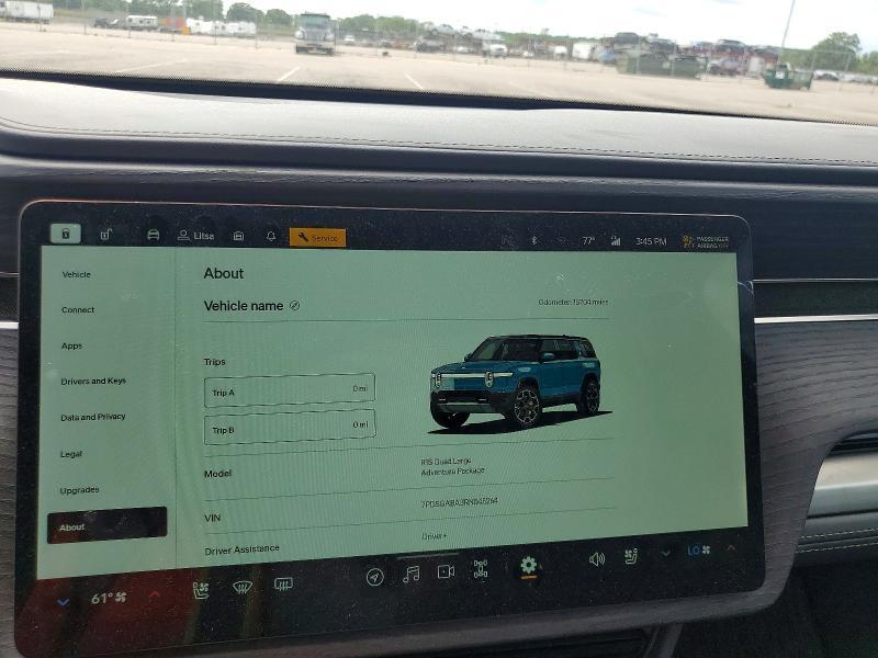 2024 Rivian R1S Adventure